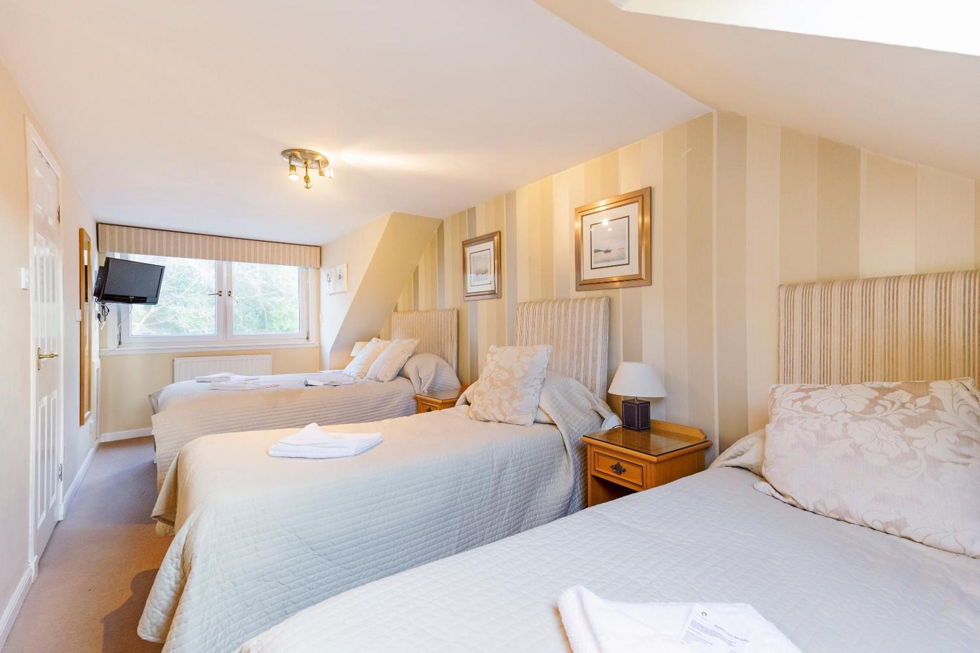Arden Guest House, Craigmillar Castle Edinburgh Ngoại thất bức ảnh